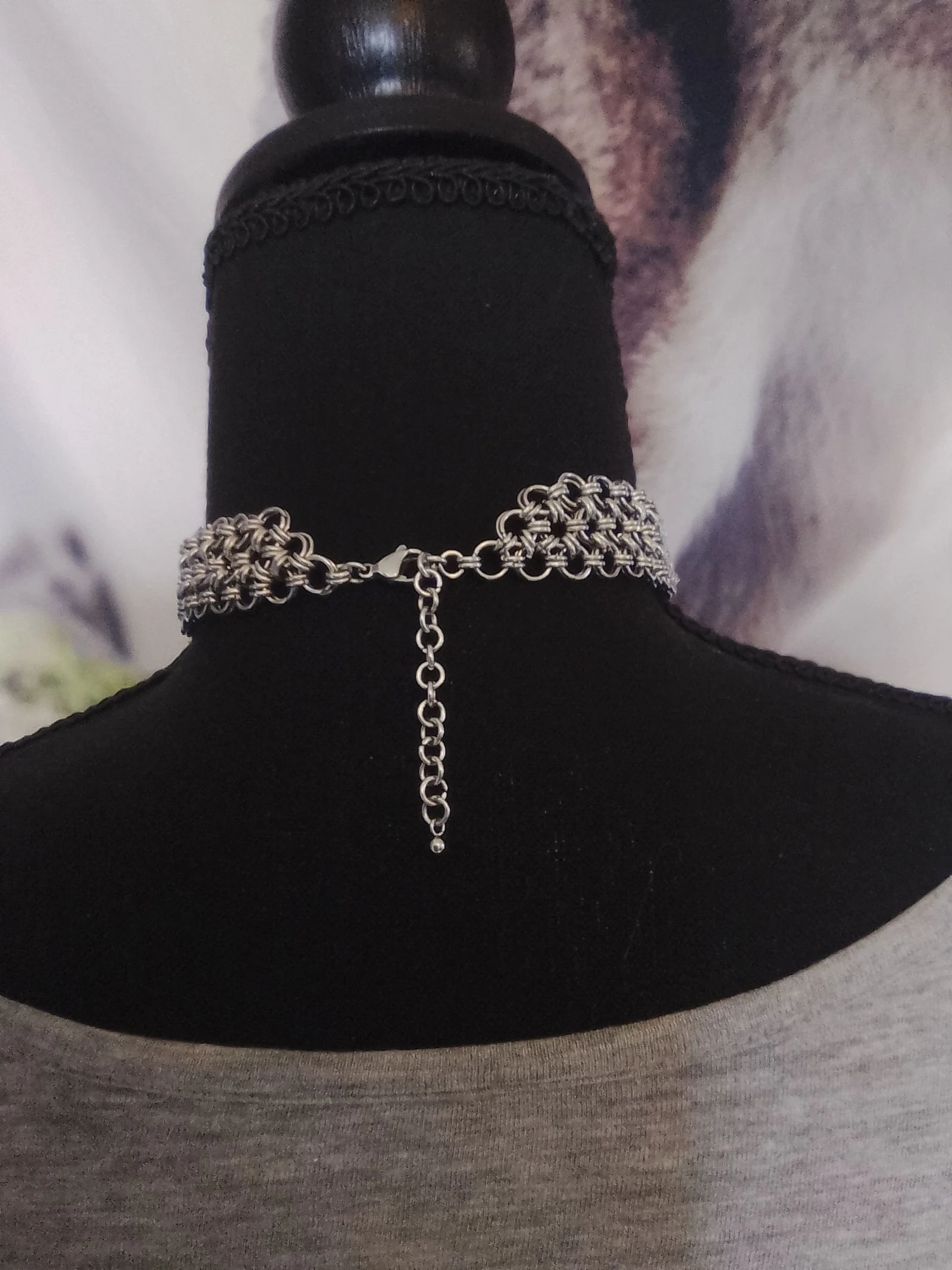 Collier choker escote chainmail japonés creciente unisexe – photo 3